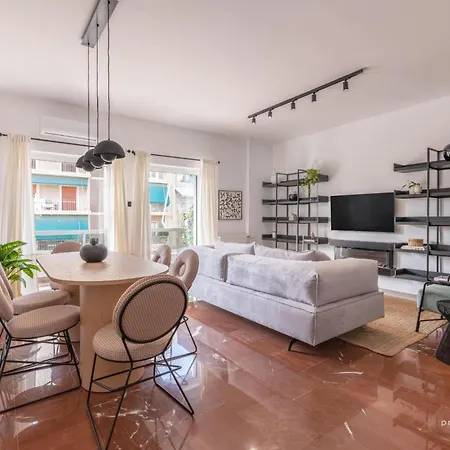 Luxury Flat W/2bath - Private Parking @pasalimani